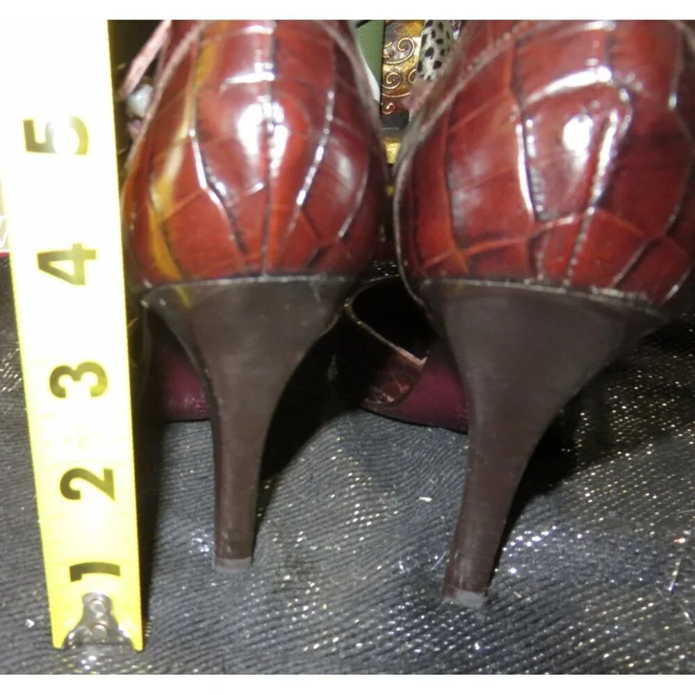 Via Spiga Belladama Crocco Aragon Embossed Italian Leather Pointed Toe Heels 7